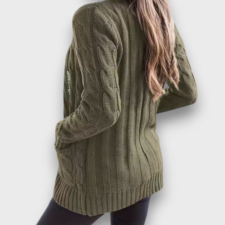 Seliah – Classic cable knit cardigan