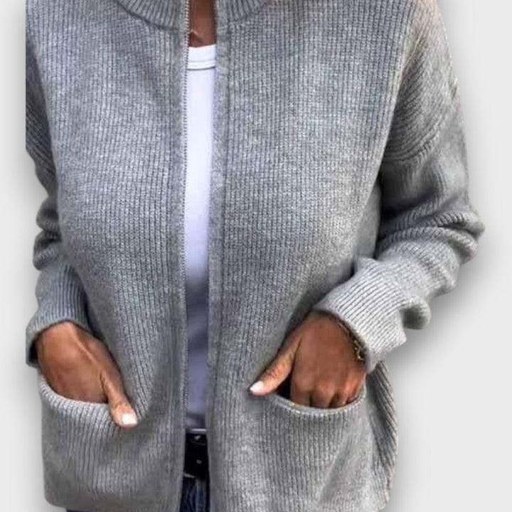 Serane – Casual Zip-Front Knitted Cardigan