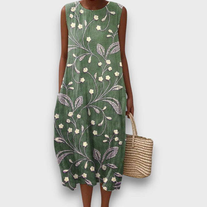 Lunaria – Dress with Floral Embroidery