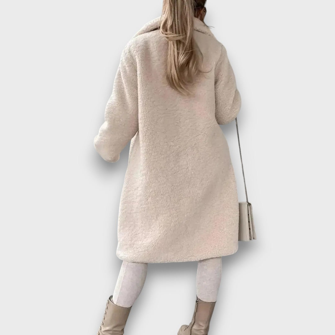 Larene – Plush Teddy Coat