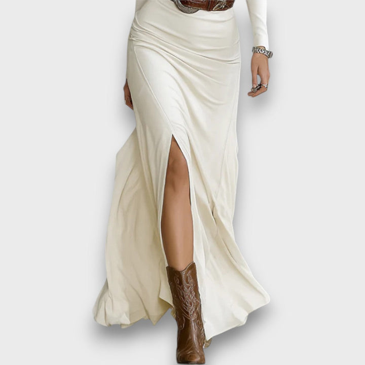 Marivienne – Elegant Maxi Dress