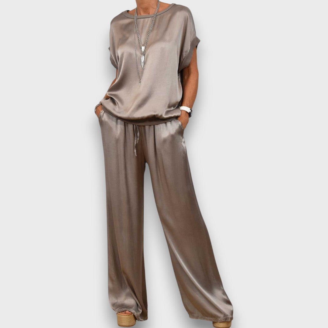 Clorena – Elegant Two-Piece Set