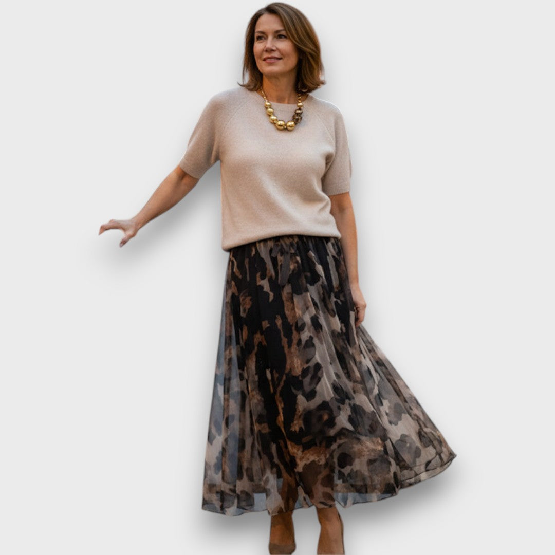 Leora – Sweater and Skirt Set with Leopard Print